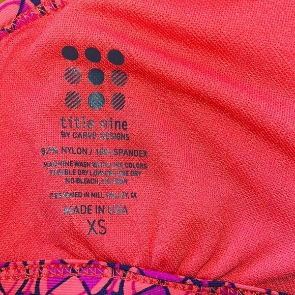 EXCELLENT CONDITION WOMEN’S SIZE XS TITLE NINE BY CARVE DESIGNS TANKINI TOP - Picture 5 of 5